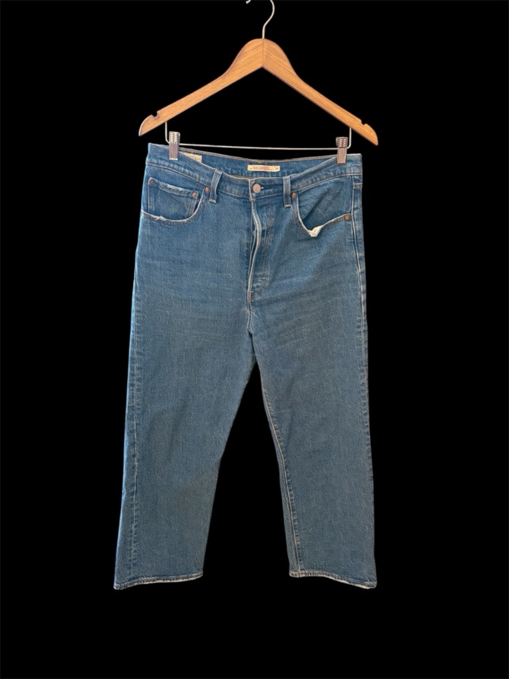 Levi's High-Rise Ribcage Straight Leg Ankle Jeans in Indigo Blue - Picture 2 of 12